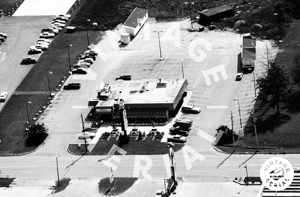 Big Boy Restaurants (Elias Brothers, Elias Bros) - Houghton Lake - 9261 W Lake City Rd A (newer photo)